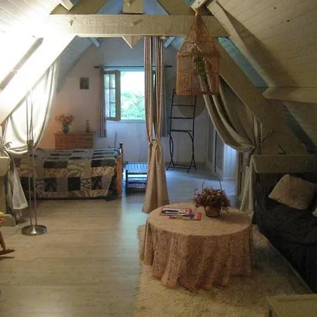 Les Roches Brunes - Chambres D'hotes * Fleurines